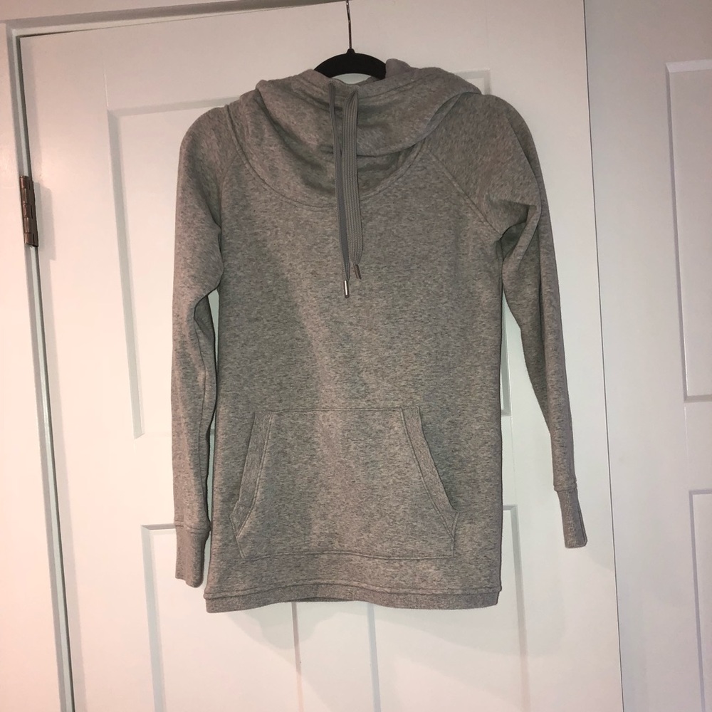 ⭐️Athleta Gray Sweatshirt